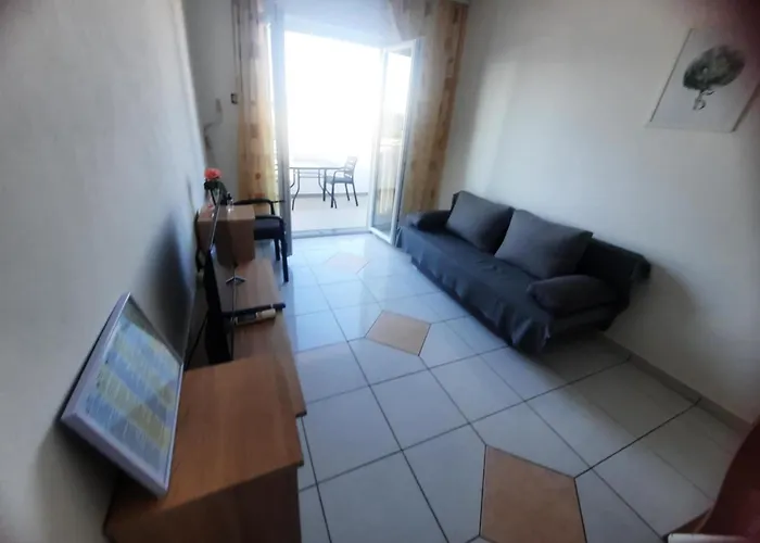Apartament One Bedroom On The Zaratic Jezera